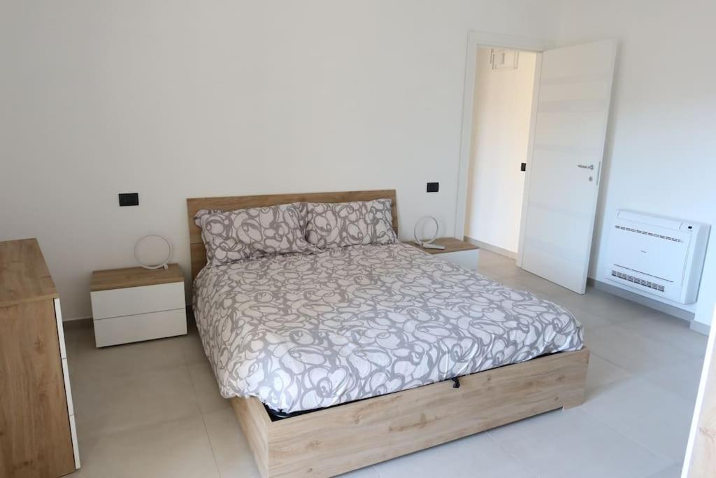 La Casa Di Loris Apartment Sarzana Luaran gambar